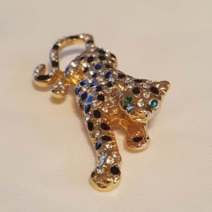 Rhinestone Crystal Pave Cheetah Brooch-Black Enameled Spots -Jeweled Green Eyes